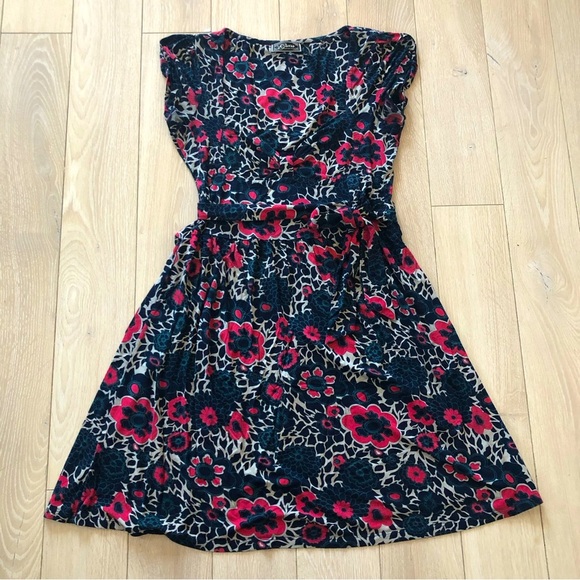 Guess Floral Print Tie Waist Dress in Red & Black Size S - Picture 1 of 13